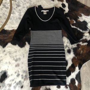 🎱 Max Studio Mid Length Dress 🎱